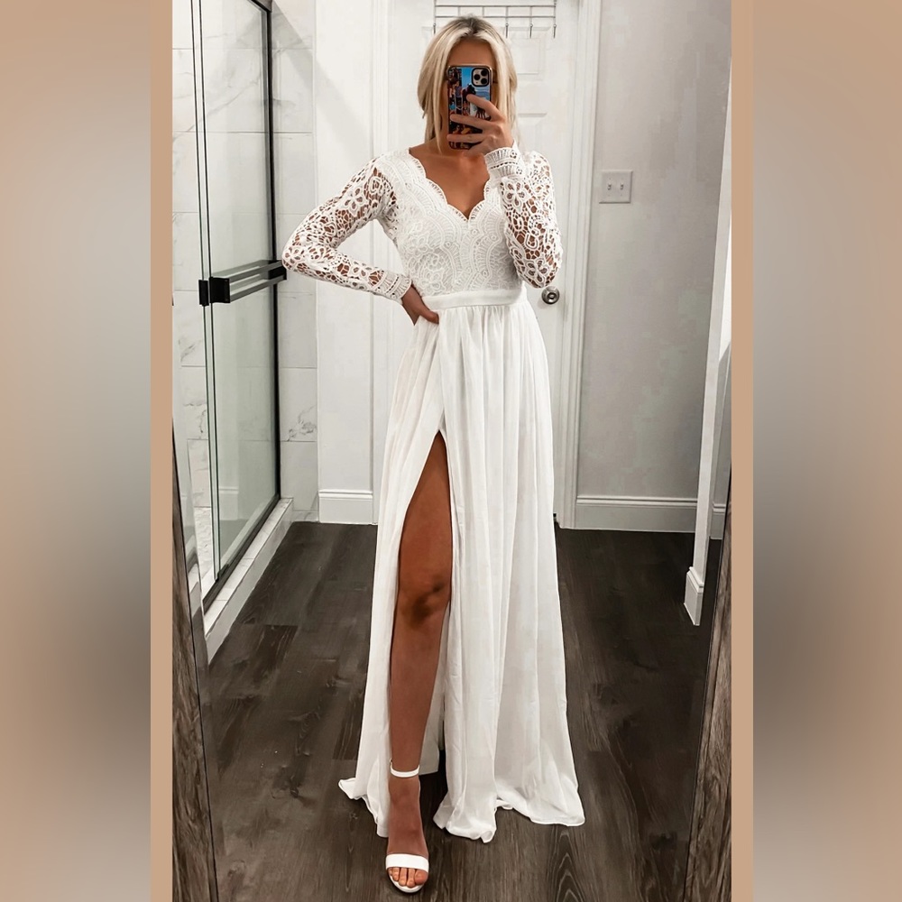 Punchy Blonde Small White Bridal Lace Dress